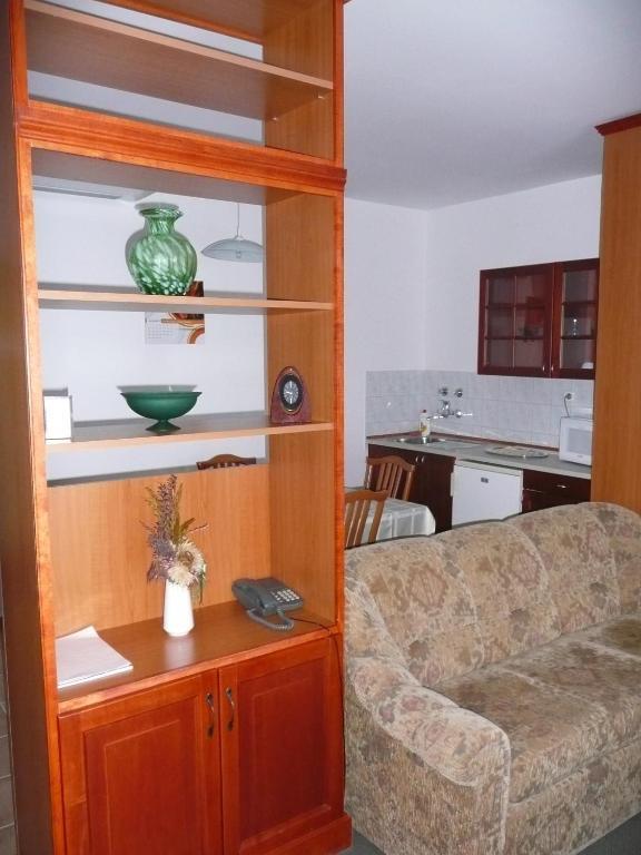 Hotel Ovit Keszthely Zimmer foto