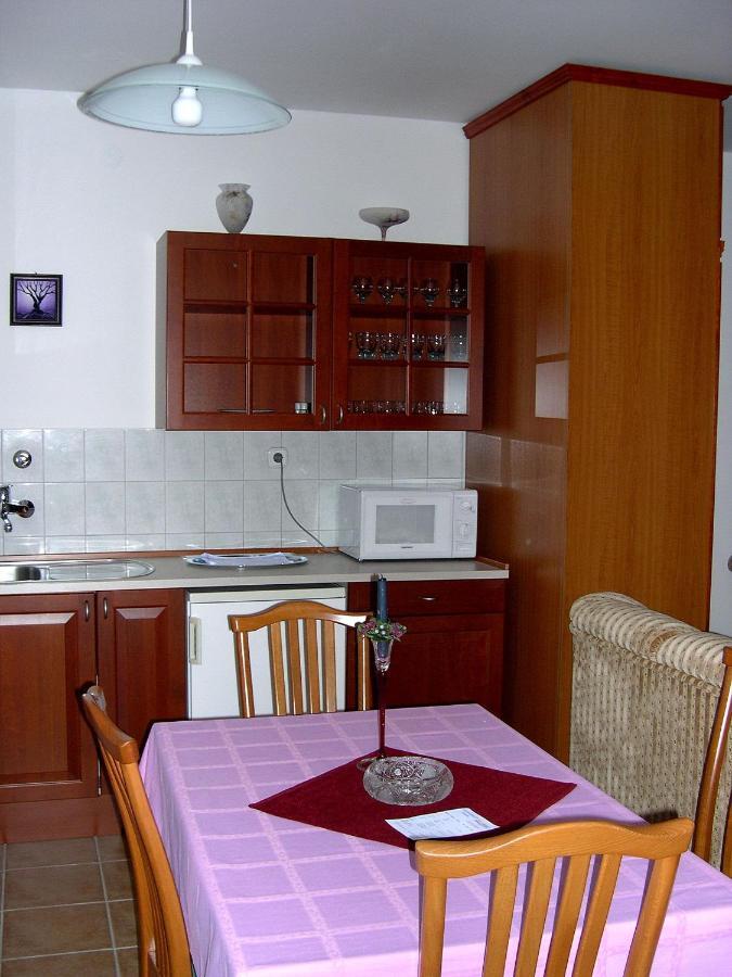 Hotel Ovit Keszthely Zimmer foto